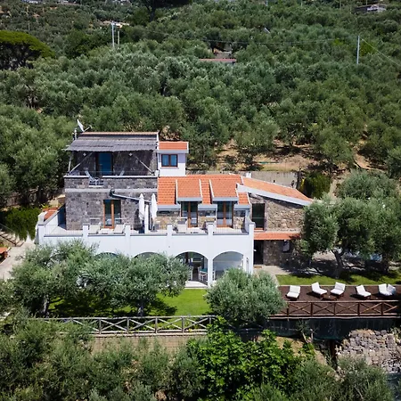 Casa Clementina Marciano 4*