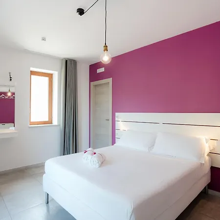 Casa Clementina Marciano Bed and Breakfast 4*