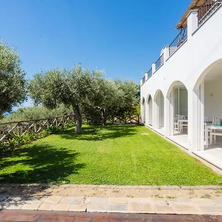 Casa Clementina Marciano