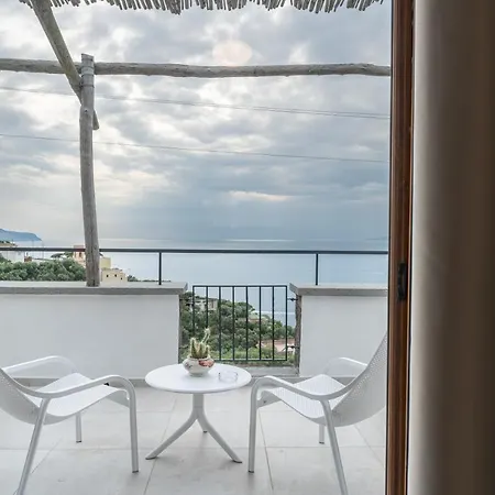 Casa Clementina Marciano