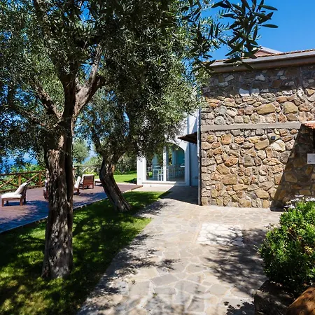 Casa Clementina Marciano Bed and breakfast
