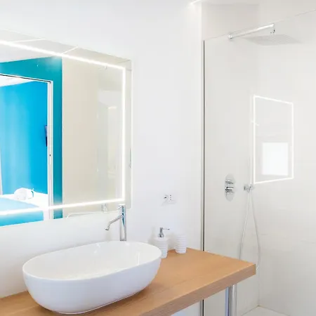 Casa Clementina Marciano Bed & Breakfast 4*