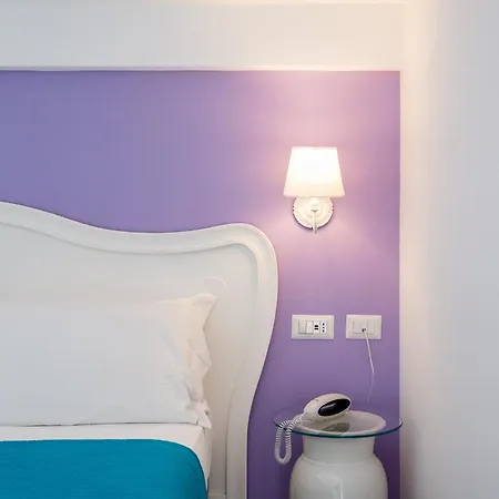 Casa Clementina Marciano 4* マッサ・ルブレンセ