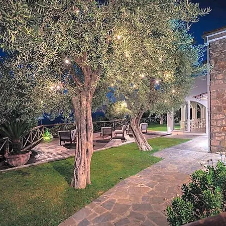 Casa Clementina Marciano 4* 마사루브렌세