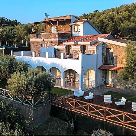 Casa Clementina Marciano 4*
