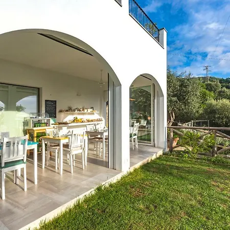 Casa Clementina Marciano